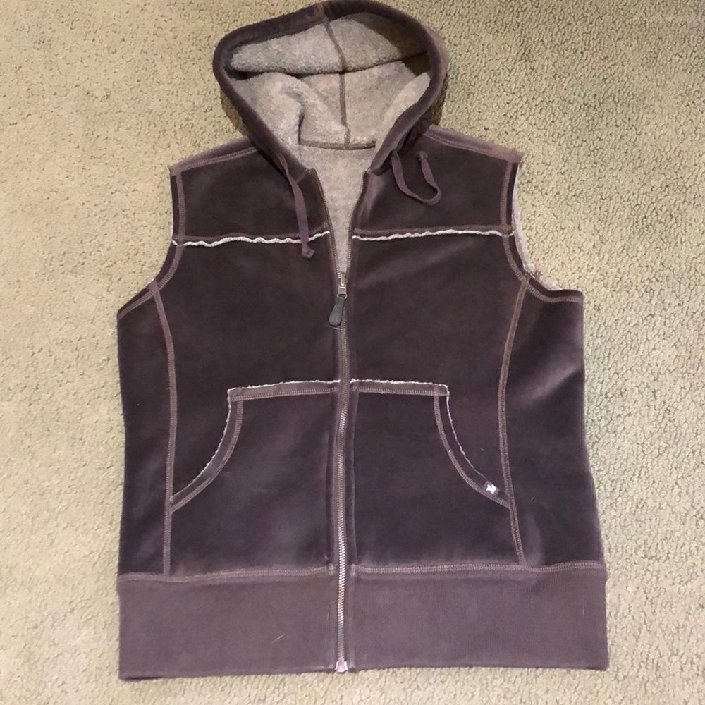 Woman’s EMS Full Zip Brown Vest w/Hood